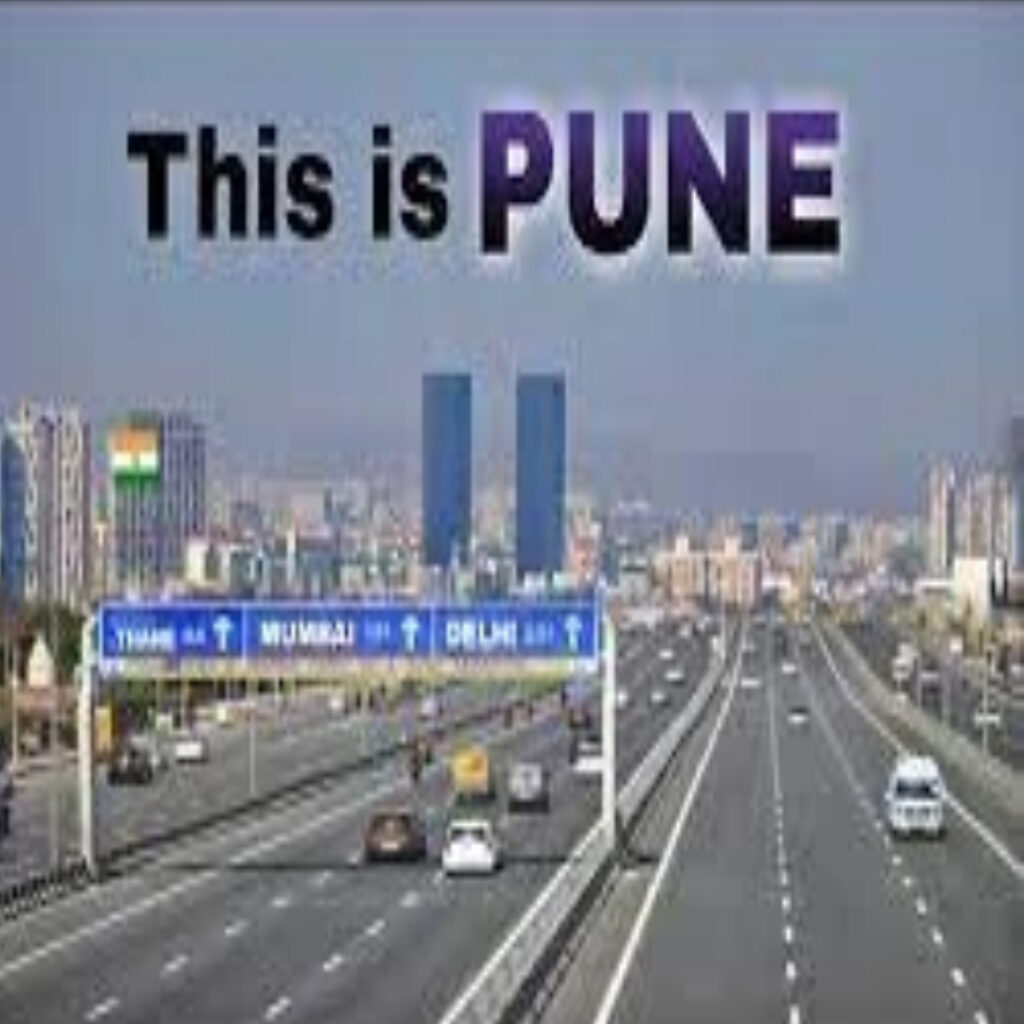 This is a Pune City Highway Road image looking so peaceful, clean, and green.